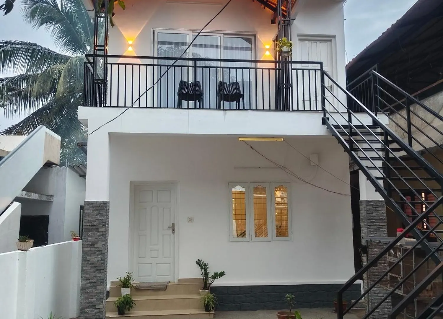 Waves Beach Homestay Alappuzha